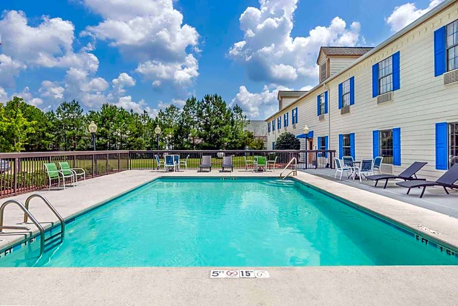 Days Inn by Wyndham Shallotte