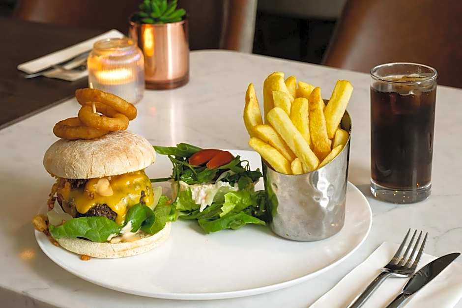 Aspect Hotel Park West