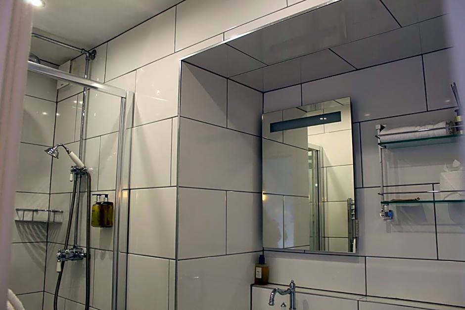 The Mount Pleasant Hotel