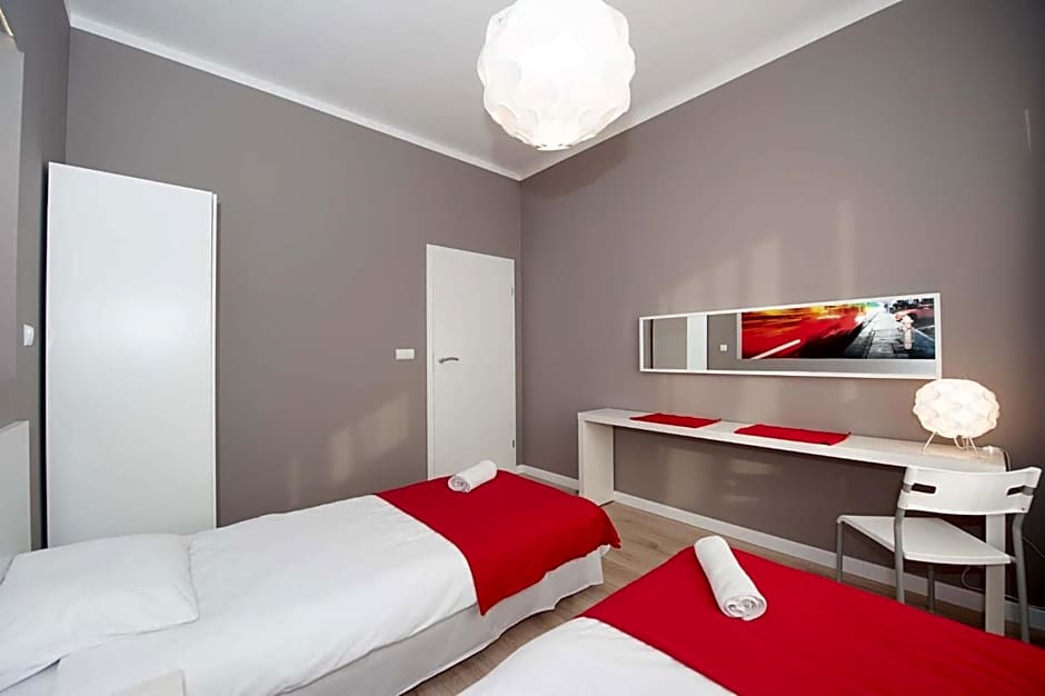 Planet Hostel