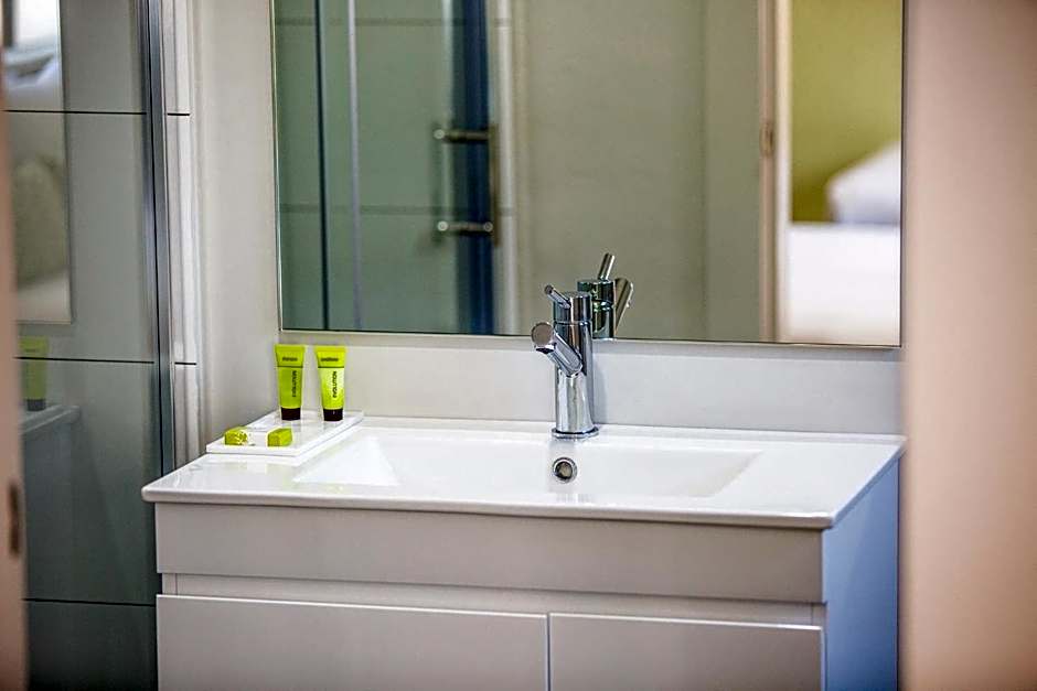 Nightcap at Blue Cattle Dog Hotel