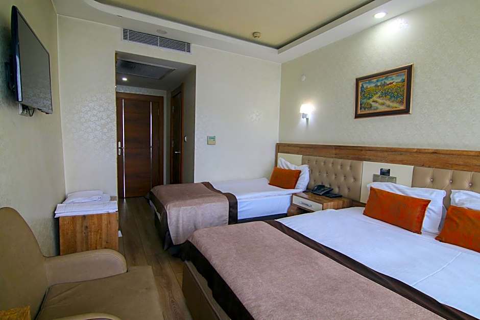 Grand Zara Hotel