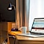 Holiday Inn Express Swansea East By IHG