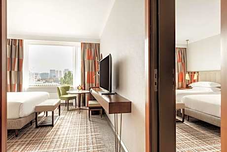 Family Connecting Rooms