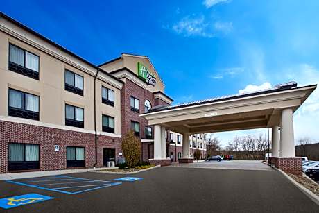 Holiday Inn Express & Suites Washington - Meadow Lands By IHG
