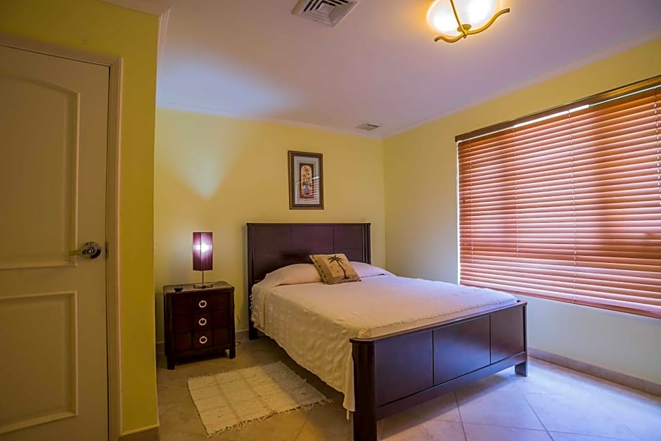Photo 1 of 11 of Three-Bedroom Apartment - Wayaca 28D