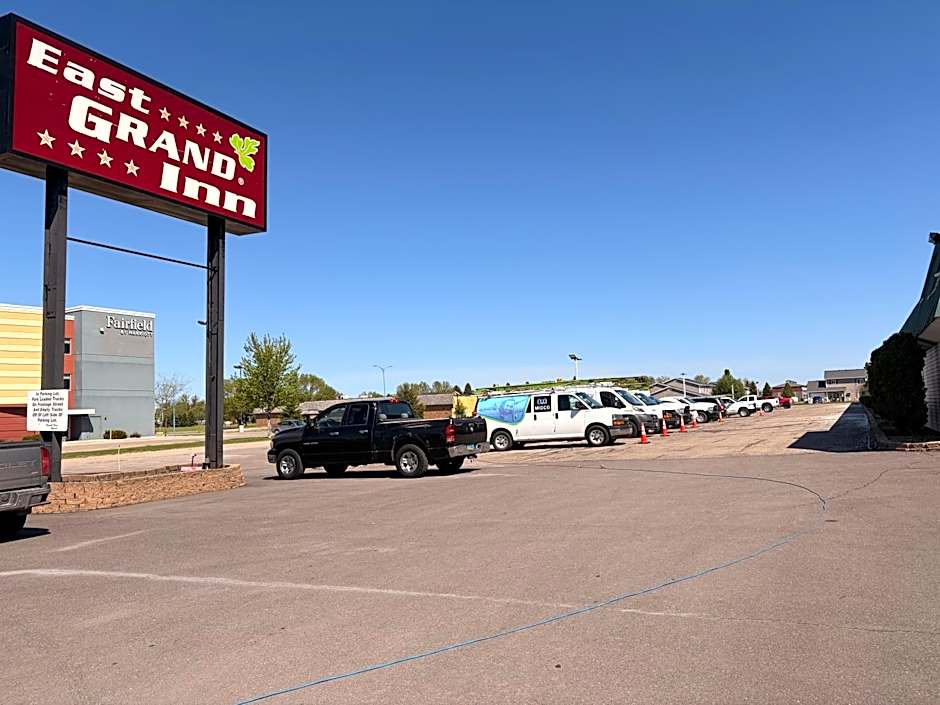 East Grand Inn Grand Forks ND I 29