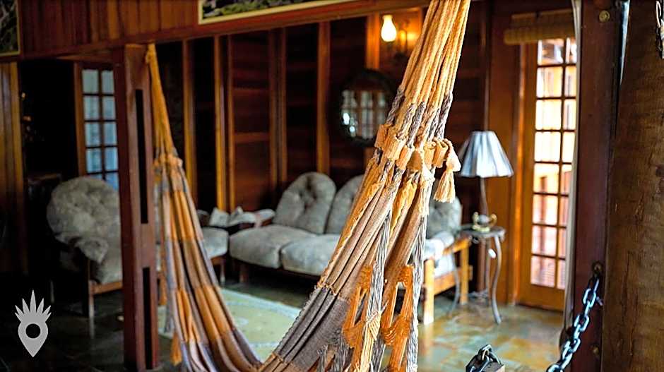 European House with Fireplace & Pool in Indaiatuba