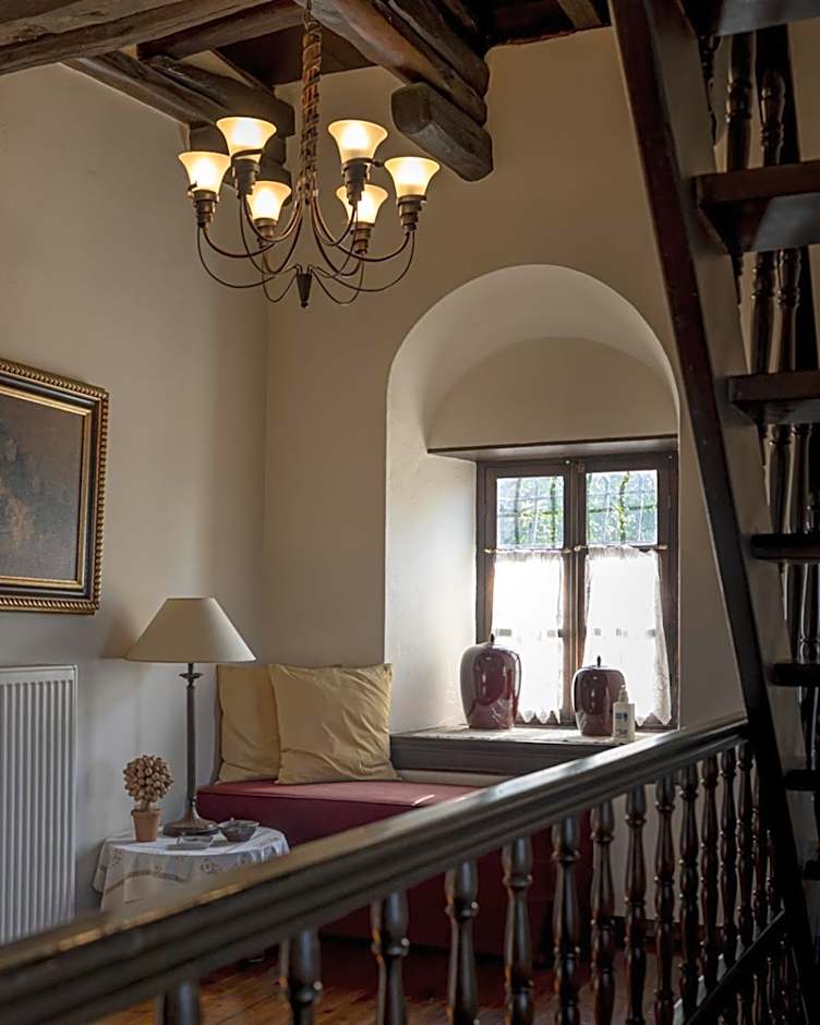 Santikos Mansion, Santikos Collection