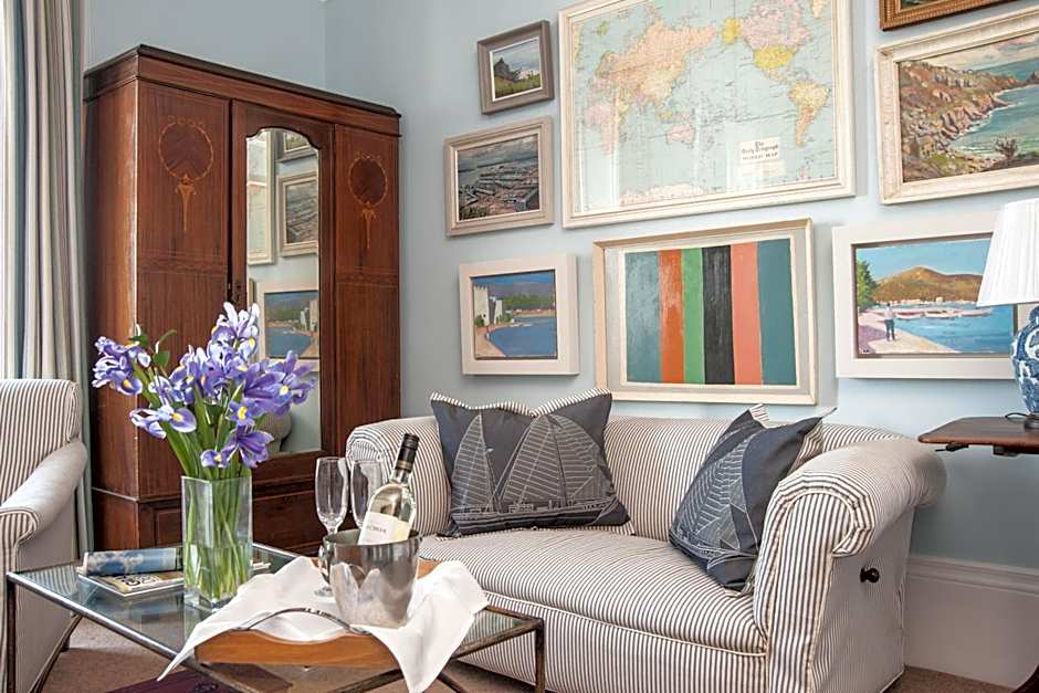 The Royal Harbour Hotel