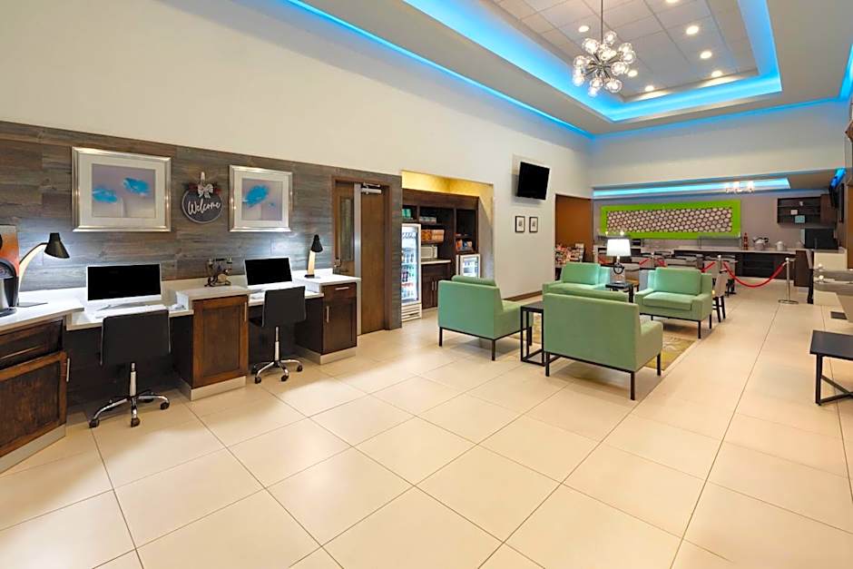 Ramada by Wyndham El Paso