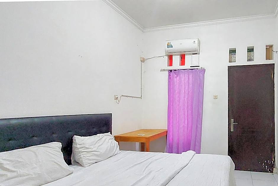 Pondok Gede Dkost Syariah Mitra RedDoorz