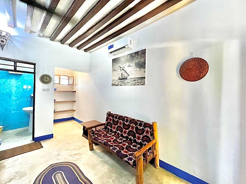 Chikachika Beach B&B