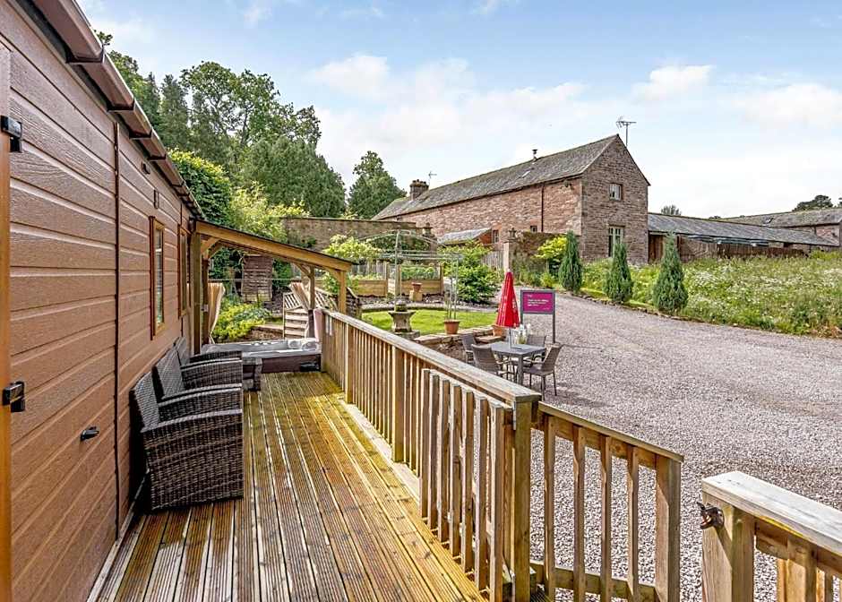 Calthwaite Hall Lodges