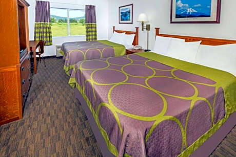 Queen Room with Two Queen Beds - Non-Smoking