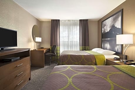 Deluxe Queen Efficiency with Two Queen Beds - Non-Smoking