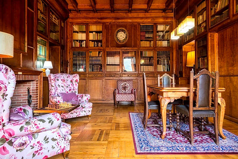 Els Jardins De La Martana