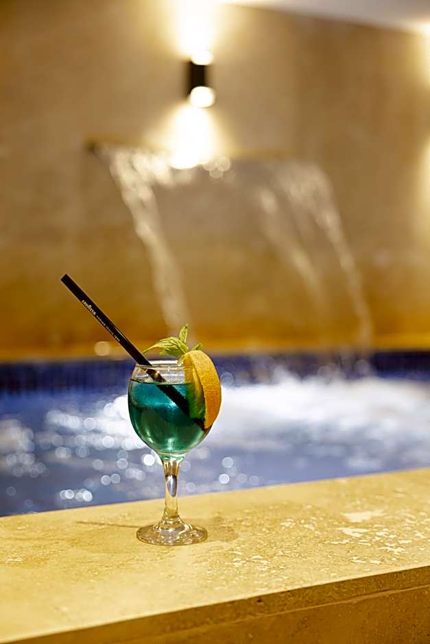 Gold Majesty Hotel