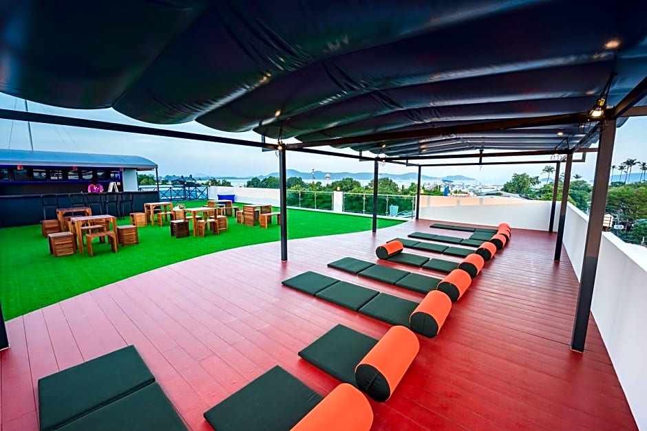 Phuket Marine Poshtel