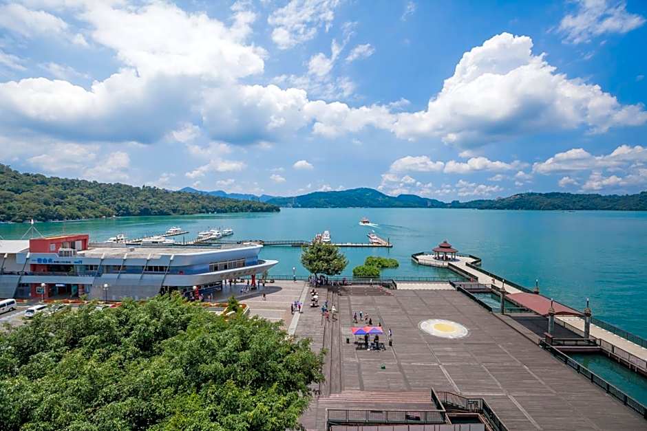 Shuian Lakeside Hotel