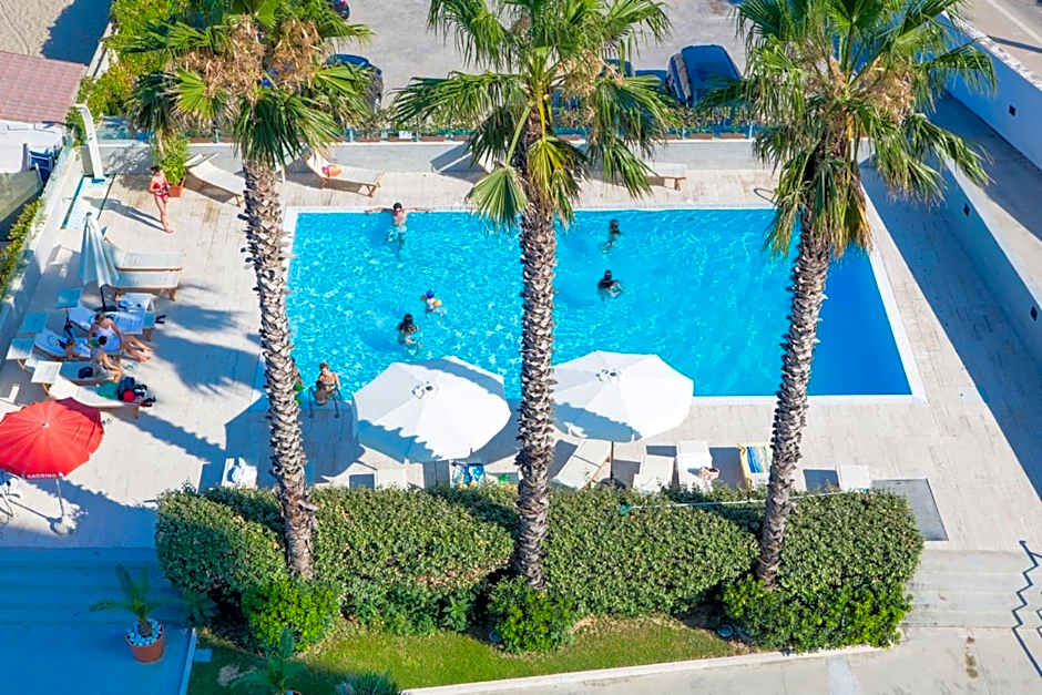 Sea Lion Hotel