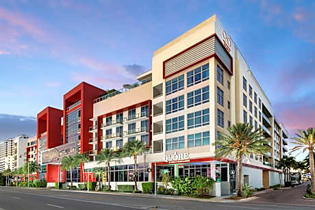 Costa Hollywood Beach Resort