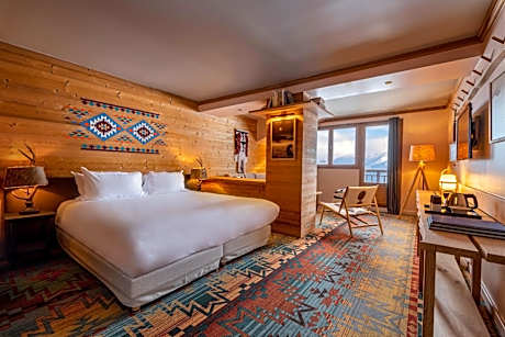 Junior Suite with Mountain View