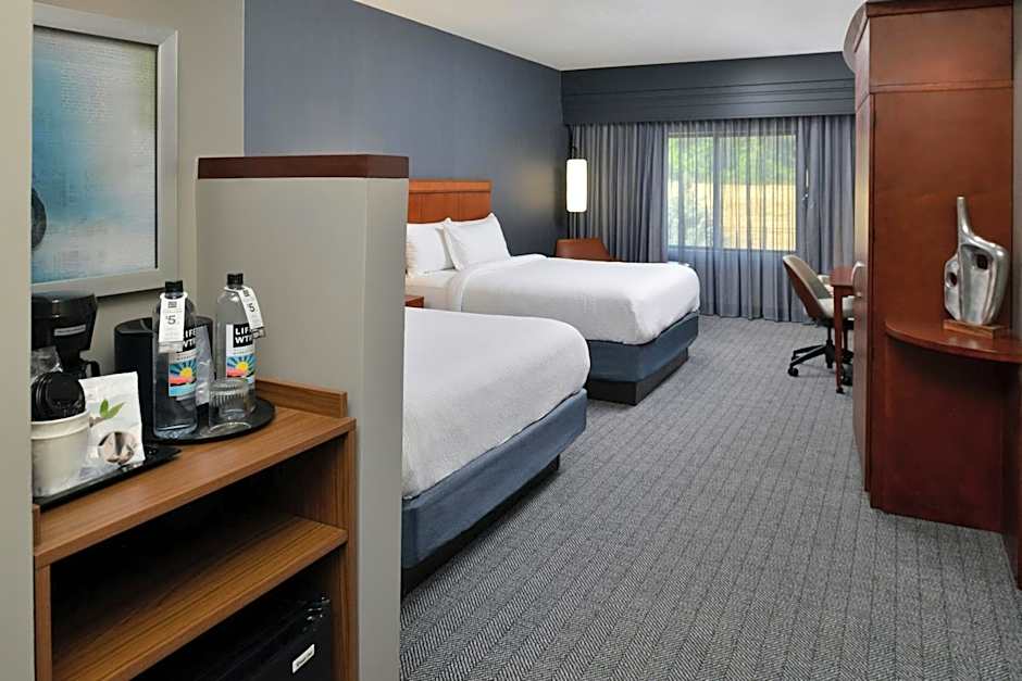 Courtyard by Marriott Harrisburg Hershey