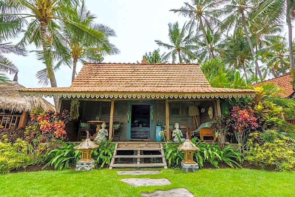 LOUKA BEACH BALI