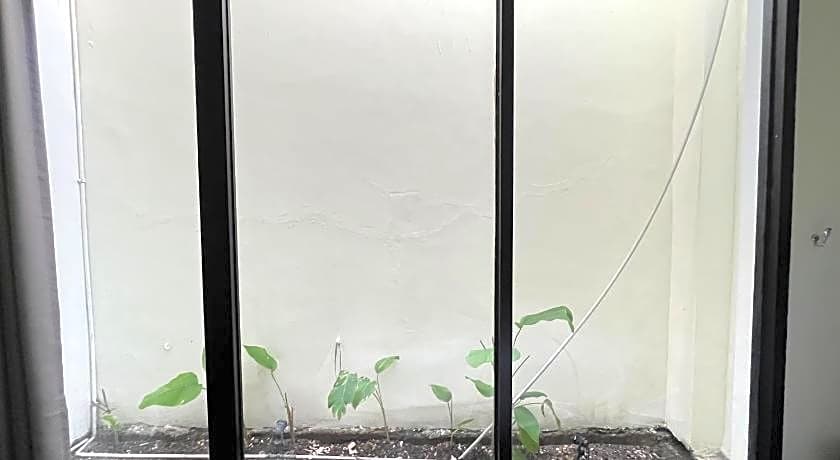 Nofrah House Syariah Mitra RedDoorz