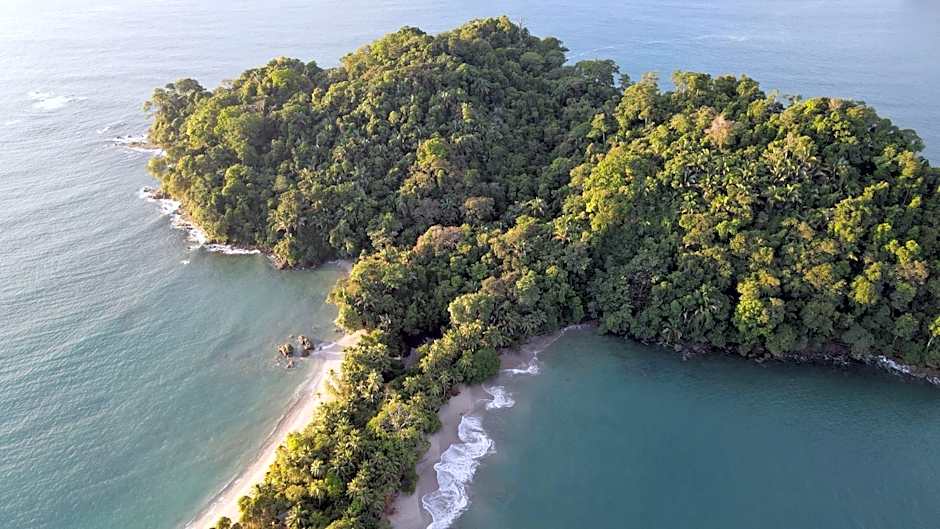 Hotel Playa Espadilla