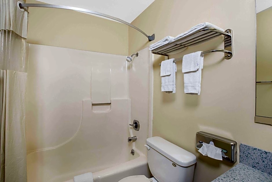 Days Inn by Wyndham Grand Island