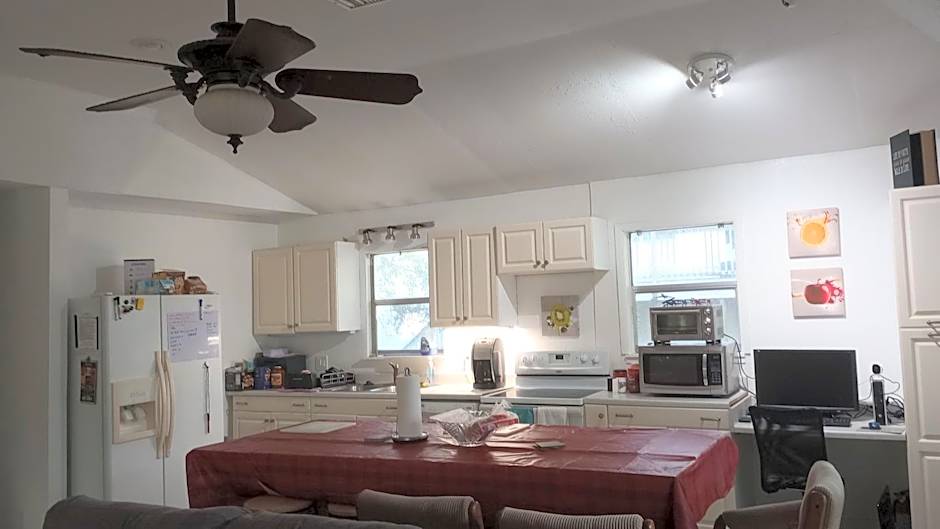 Lenny's Cooperative Hostel