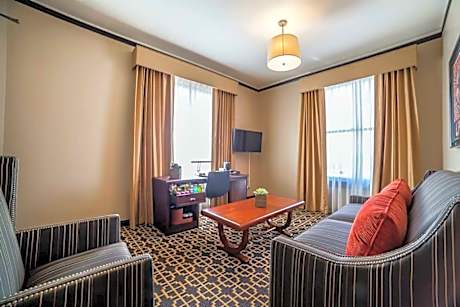 1 King Bed 1 Bedroom Suite