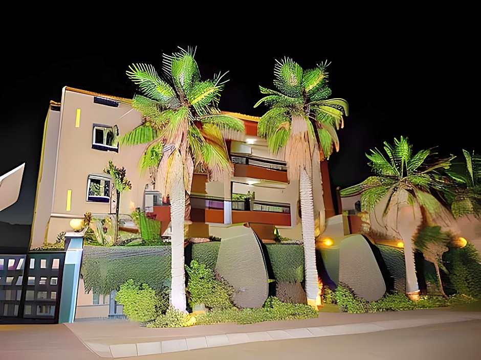 The Villa 604 Powered by look