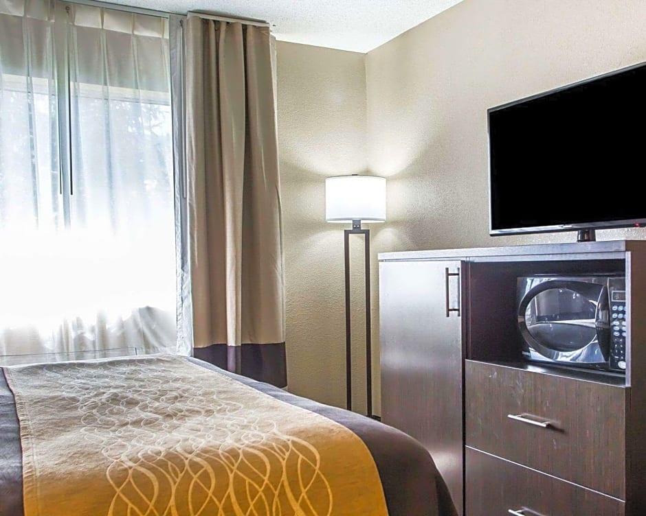 Quality Inn Dayton North - Vandalia