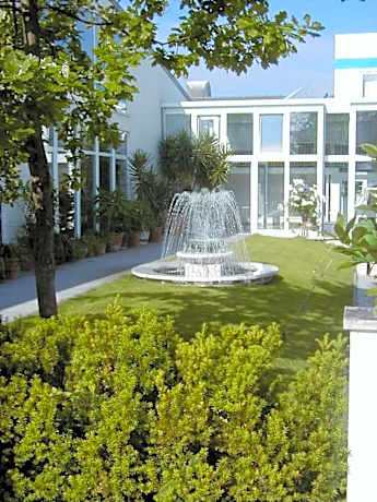 Lindemann Hotel