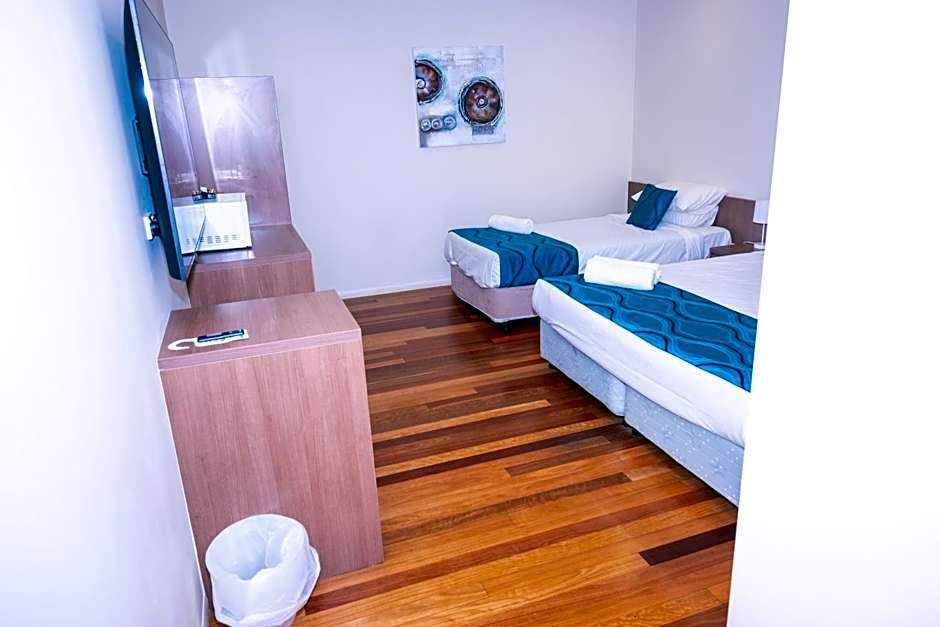 The Australian Hotel Motel