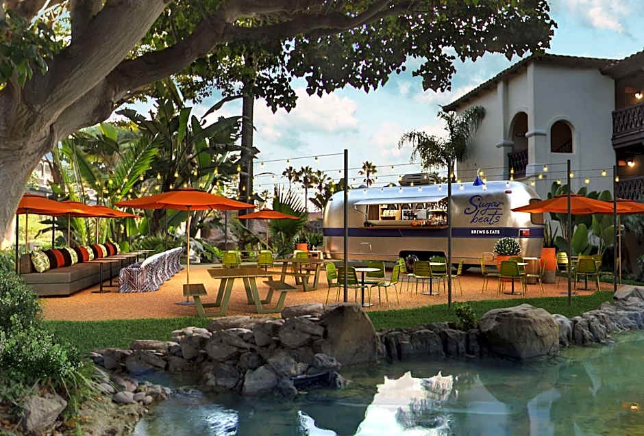 Zachari Dunes on Mandalay Beach, Curio Collection by Hilton