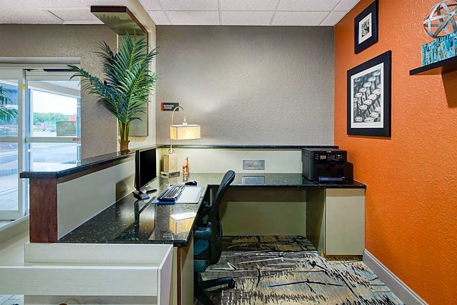 Best Western Waldo Inn & Suites