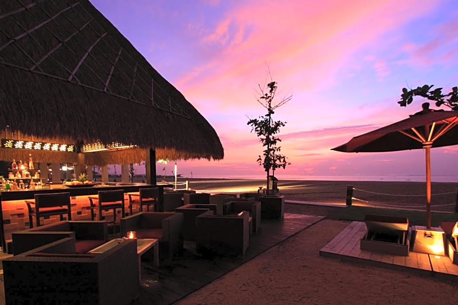 The Sandi Phala Beach Resort and Ma Joly Restaurant
