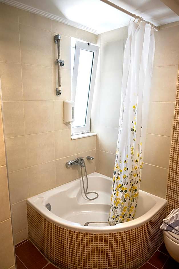 Bristol Sea View Apartments