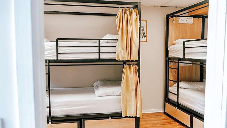 Garden Lane Backpackers