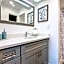 Be Our Guest! 1 Bedroom Condo Near Disney Parks!