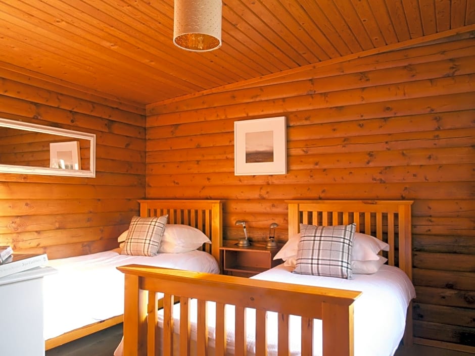 Hillside Log cabin, Ardoch Lodge, Strathyre