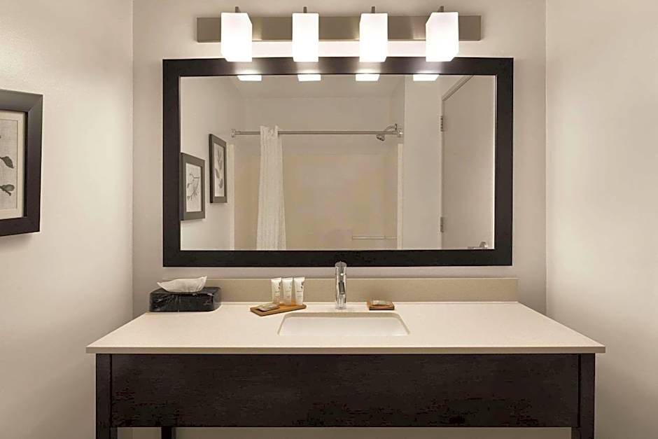 Country Inn & Suites by Radisson, St. Charles Historic District