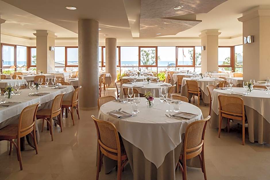 UNA HOTELS Imperial Beach Hotel