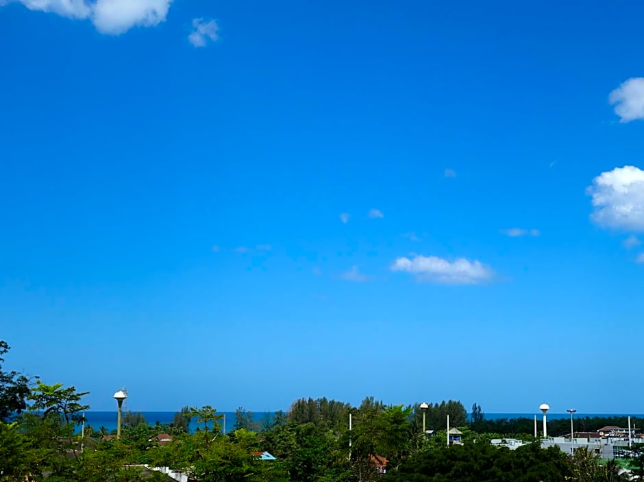 Khaolak Hillside Villa