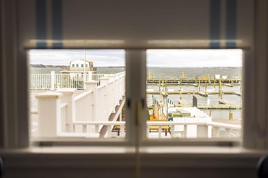 Danfords Hotel & Marina