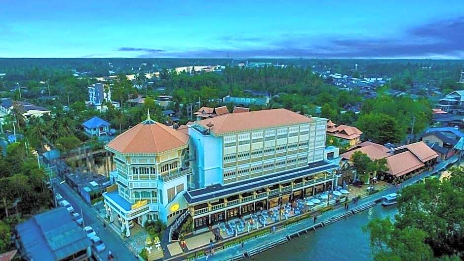 Chuchaiburi Sri Amphawa